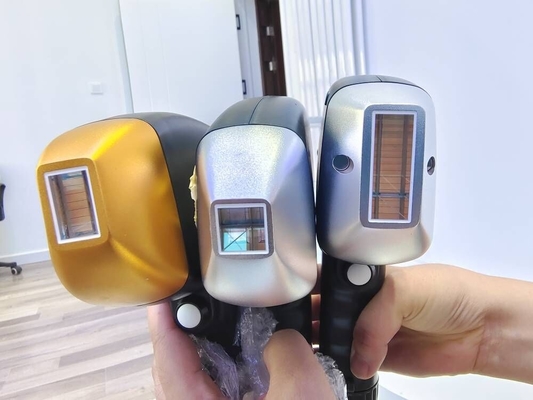 3 golflengte 755/808/1064nm Diode Laser Body Hair Removal Machine voor huidtype I-VI