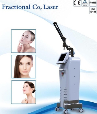 Fractieve CO2-laser schoonheidsapparatuur met 10,4 inch LCD touchscreen
